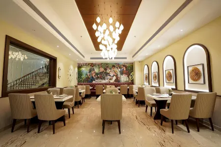 M2 Square by Monday Premium Отели рядом с достопримечательностью «Ramtek Fort Temple»