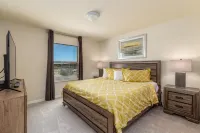 Bright Elegant Home at Solterra Resort! Sol103