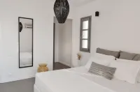 Cliff Villa