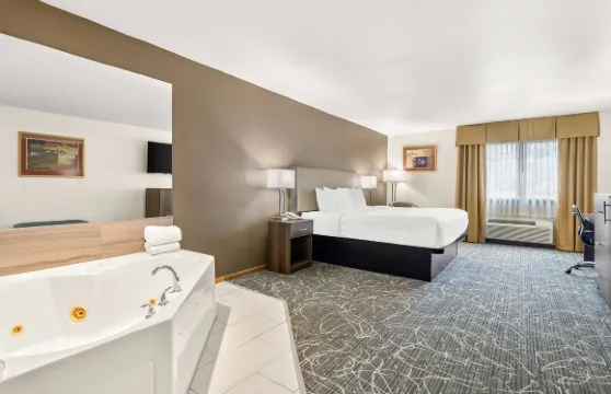 西方唐恩貝斯特韋斯特套房酒店