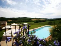Gatto Bianco Tizzauli Hotels in Ginestra