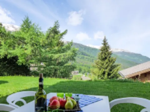 Chalet Papillon Hotels in Raron