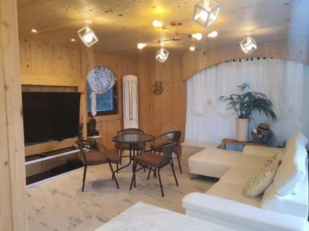 Samcheok Pension Отели рядом с достопримечательностью «Jangho Port»