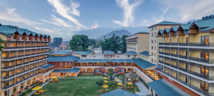 Radisson Collection Hotel & Spa, Riverfront Srinagar Hotele w: Śrinagar