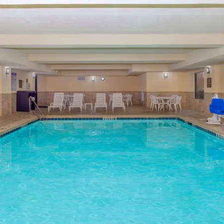 La Quinta Inn & Suites by Wyndham Warner Robins - Robins AFB