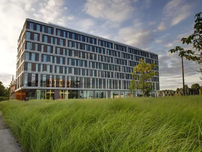 Steigenberger Hotel Bremen Hotels near Irgendwo