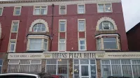 Queens Plaza Hotel فنادق في Thornton-Cleveleys