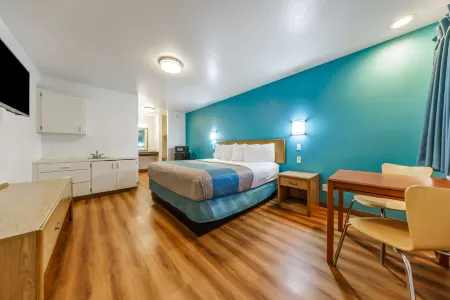 Motel 6 Canby, or Отели рядом с достопримечательностью «Парк Кларк»