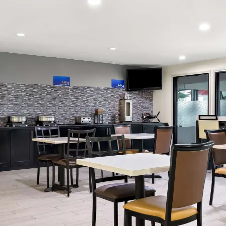 Best Western Saluki Inn