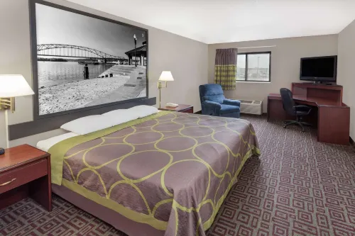 Super 8 by Wyndham Muscatine Hotels in Muscatine