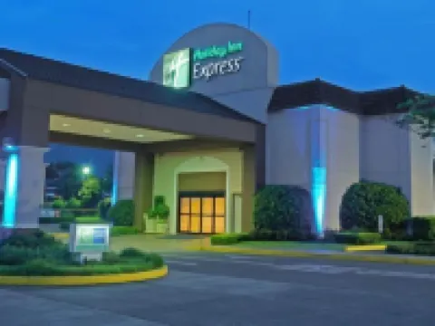 ホリデイ イン エクスプレス & スイーツ サンノゼ エアポート by IHG サンノゼのホテル