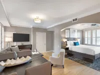 Best Western Plus Hawthorne Terrace Hotel Hotels near Lakeview