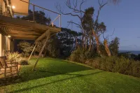 Skenes Beach House Stunning Ocean Views Amongst A Natural Bush Setting