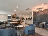 Fairfield Inn & Suites Charlotte Arrowood Hotels near Arrowood