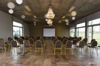 Howard Johnson Resort & Convention Center Ezeiza Hotel a Tristan Suarez