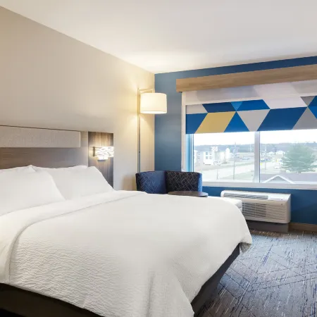 Holiday Inn Express BALTIMORE AT THE STADIUMS by IHG