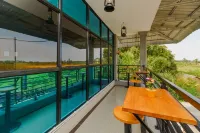 Knia Indah Hotels in Sena