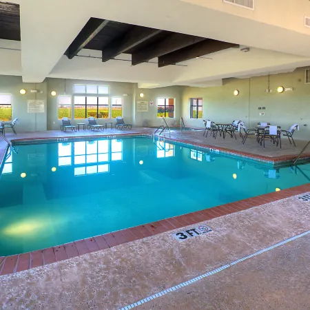 Hampton Inn & Suites Altus Отели в г. Алтус