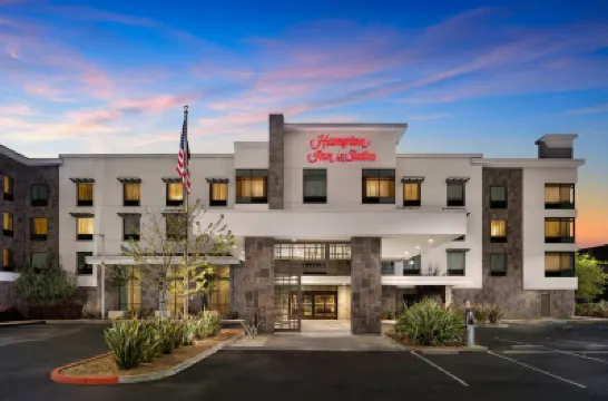 Hampton Inn & Suites Napa Hotels near Uptown Theater