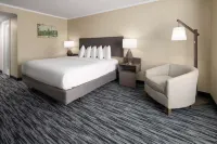 Penn Harris Hotel Harrisburg, Trademark by Wyndham - parking