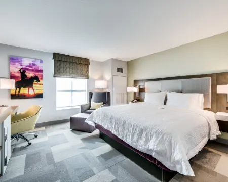 ハンプトン イン & スイーツ フォート ワース ダウンタウン フォートワースのホテル