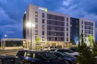 Home2 Suites by Hilton Nashville MetroCenter Hotels in Nashville