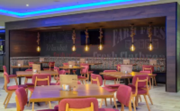 温泉城希爾頓逸林酒店