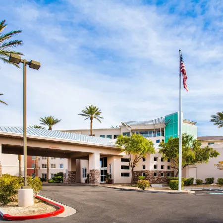 Homewood Suites by Hilton Henderson South Las Vegas Отели рядом с достопримечательностью «Амфитеатр Хендерсона»