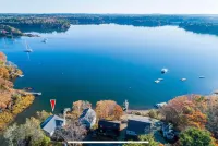 Coveshead. Dramatic waterfront designer cottage. Hotels in Harpswell