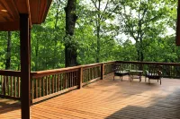 LUXURY Wooded Hilltop Hocking Hills Villa Lodge!