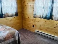 Pap’s Place ideal for long term rentals Hotels in Upshur County