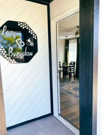 Lazy B Bungalow of Zion E