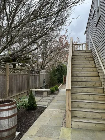 Brand New, Modern and Cozy 1 bedroom, 1 bath cottage! Secluded and convenient.