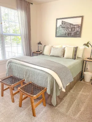 The Modern Mission, 3 bed/3 bath, 2 mi from UA and Dickson, 2 bikes included Hotels in der Nähe von Paradise Valley Golf Course