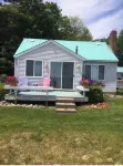 2 BR Cottage on the Sandy Beaches of Lake Huron- Greenbush- Sunrise Side Hotel dekat Harrisville State Park
