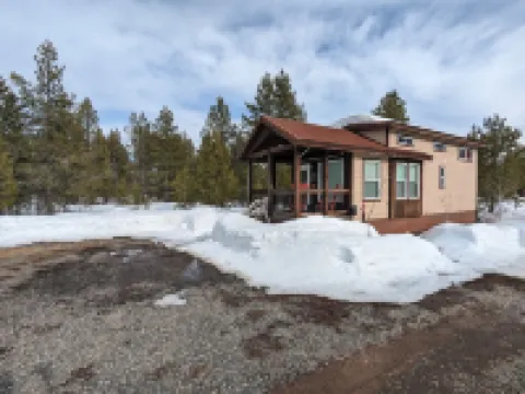 Heigh Ho Tiny Home 30 minutes from Yellowstone