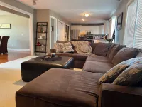 Safe & Spacious 3BR/3BA family and pet friendly home near TBK sports complex 대븐포트 커먼스 주변 호텔