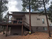 HIDDEN SPACIOUS 4-bdr RETREAT FOR FAMILIES AND FRIENDS!