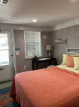 SEAS THE DAY: Charming Folly Beach Apartment awaits your arrival! Các khách sạn gần Folly Beach