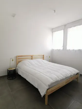 Appartement 5 Couchages Centre-ville Отели в г. Руайан