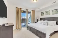 BEST VIEWS in Newpark Terrace! 2Bed/ 2Bath- Close to Skiing and walk to shops!