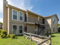 Entire 2 bedroom unit downstairs, family owned. Hotels in Midlothian