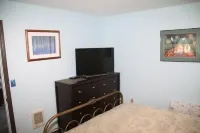 Cypress Row Vacation Suite In Beautiful Bandon, Oregon Hotels in Bandon