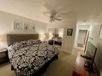 CB's Best Mt. Biking Out Your Door! Locking Bike Storage,Hot Tub, Parking, Views
