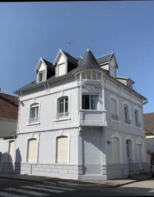 Renovated Relais Vacances apartment by the sea with wifi, 2 steps from the beach - Apartments