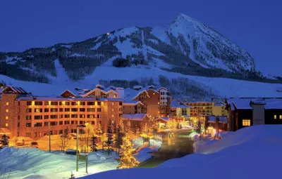 Ski In / Out with AMAZING VIEWS!!