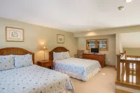 Disciples Village beautiful Condo - Steps to ski and lakes