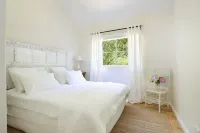 Creek Cottage - Leura couples getaway Hotels near Elysian Rock Lookout