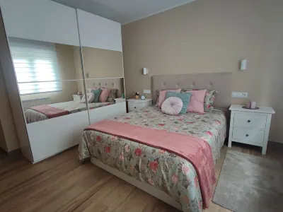 Apartamento Plaza España 拉蒙·蘇亞雷斯·普埃爾塔球場附近的飯店
