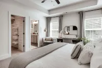 Cozy Downtown Retreat! Patio + Fire Pit + Garden Hoteles en Condado de Oconee